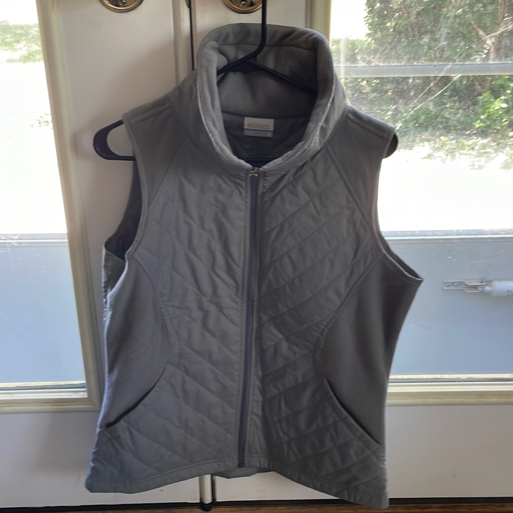 Columbia Vest